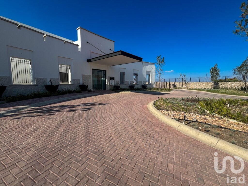 Terreno en Venta en Ciudad Maderas Bosques de entrega inmediata en Corregidora, Queretaro