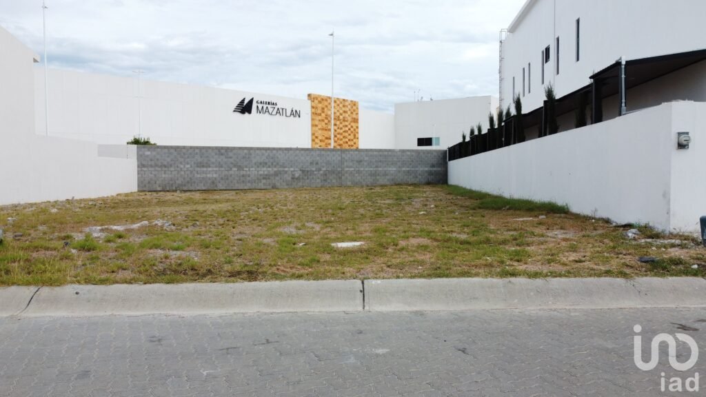 TERRENO EN VENTA UBICADO EN PARAÍSO MARINA DE LA MARINA MAZATLÁN