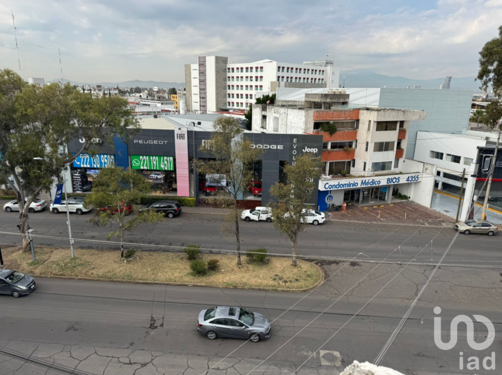 LOCAL EN RENTA EN CUARTO PISO