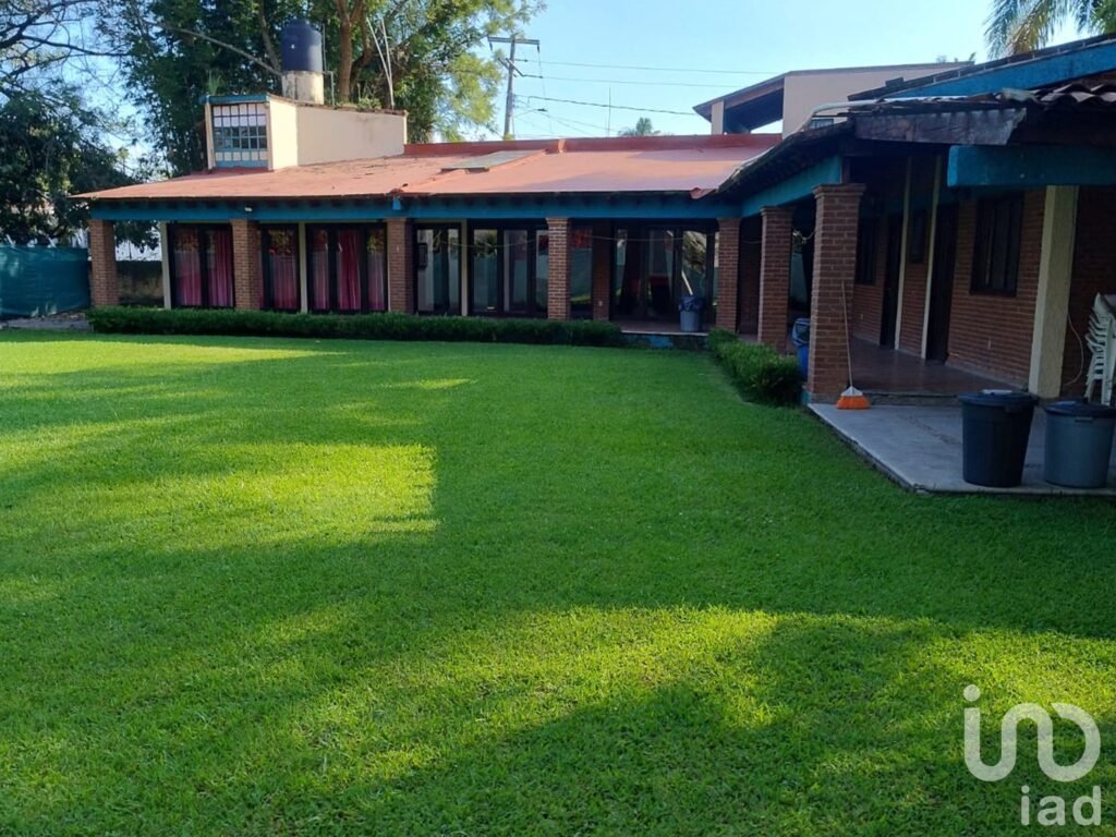 Venta de Casa en las Fincas, Jiutepec, Morelos