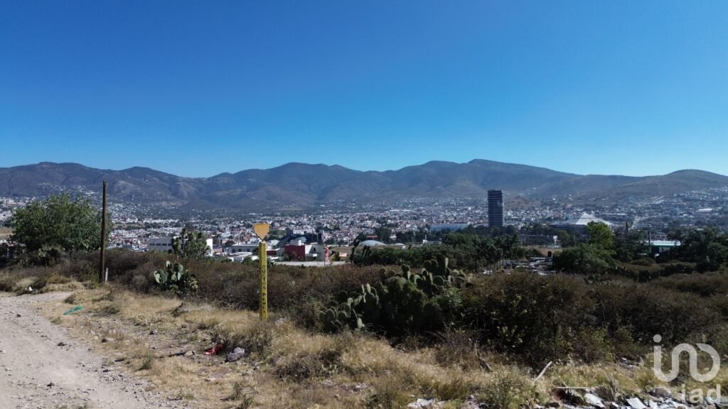 Terreno en zona de crecimiento a 2 minutos de Villa Airosa, Bld Colosio