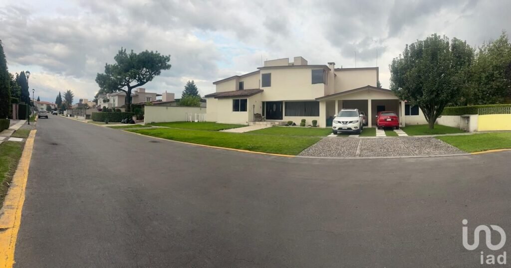 Casa en Venta en Paseo de Santa Ana, La Asunción, Metepec, México