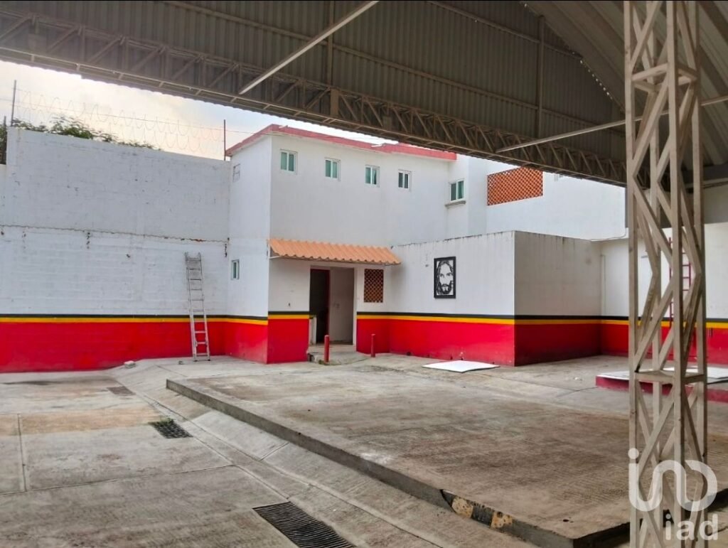 Bodega en renta cerca de la Autopista