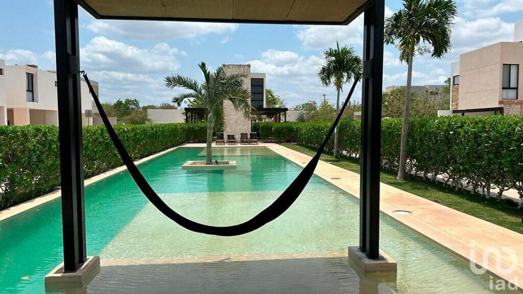 VILLA EN VENTA EN CHOLUL, MERIDA, YUCATAN DENTRO DE PRIVADA RESIDENCIAL