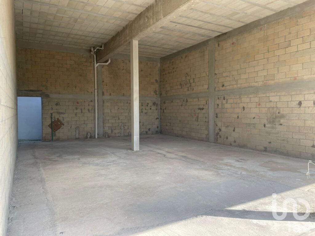 LOCALES EN VENTA EN PRIMER NIVEL, EN CONKAL, YUCATÁN, DENTRO DE PLAZA COMERCIAL