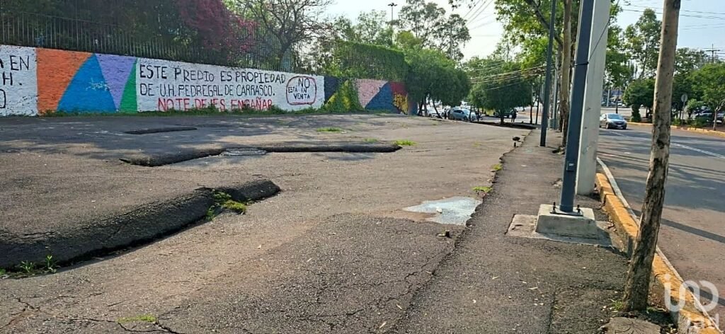 VENDO EXCELENTE TERRENO EN AV DEL IMÁN