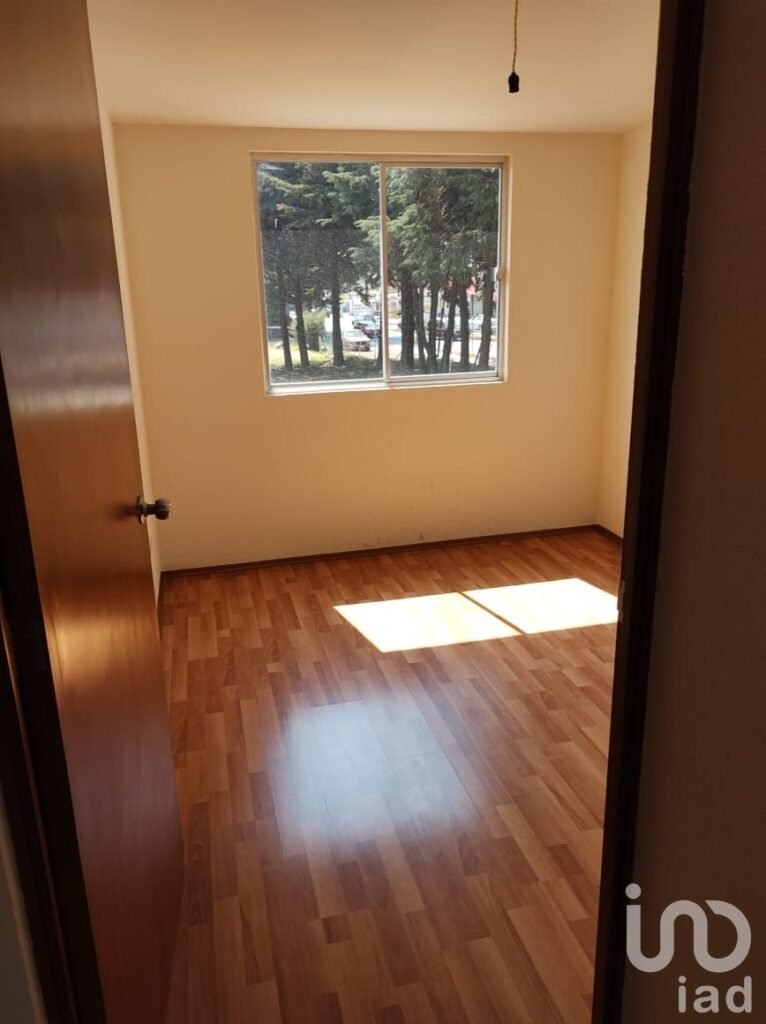 CASA EN VENTA, UBICADA EN FRACC. EL BUEN SUCESO, APLICA PARA CREDITOS.