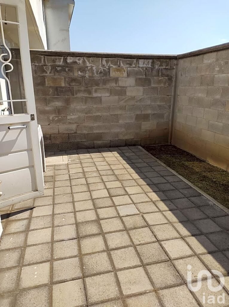 CASA EN VENTA, UBICADA EN FRACC. EL BUEN SUCESO, APLICA PARA CREDITOS.