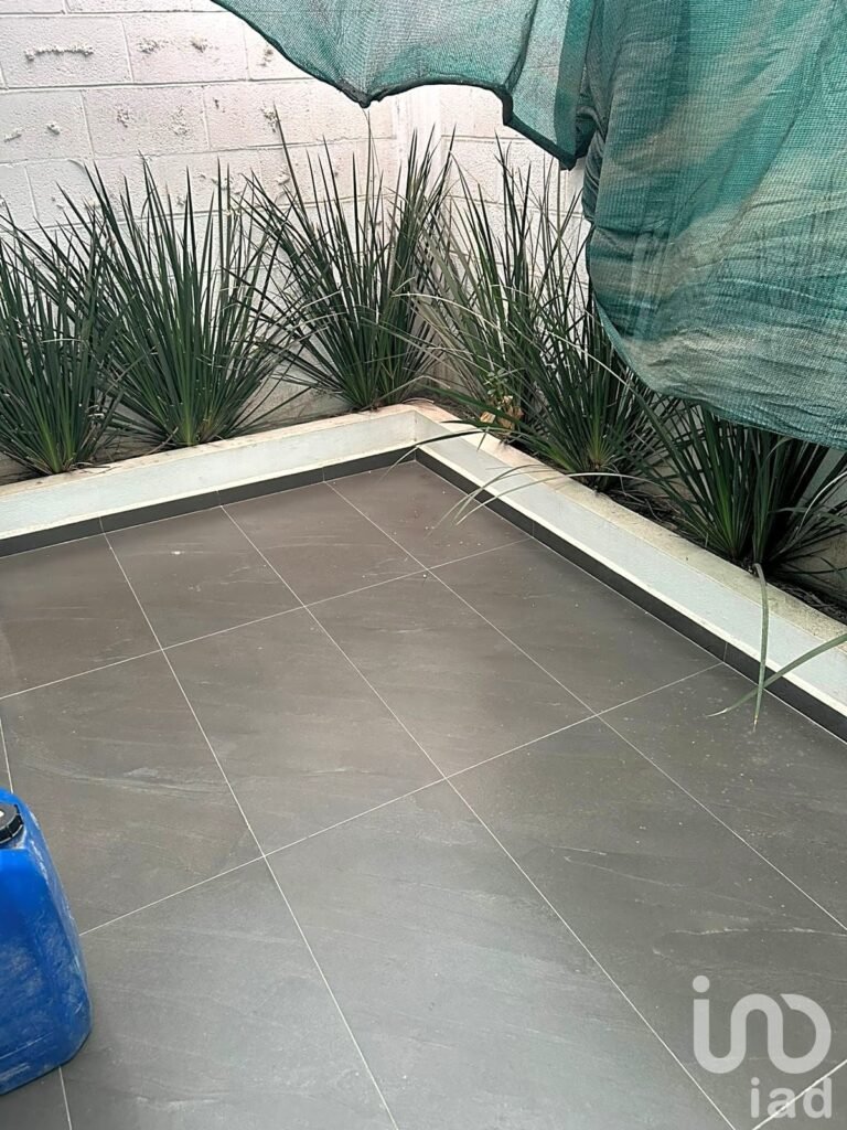 CASA EN VENTA, UBICADA EN FRACC. EL BUEN SUCESO, APLICA PARA CREDITOS.