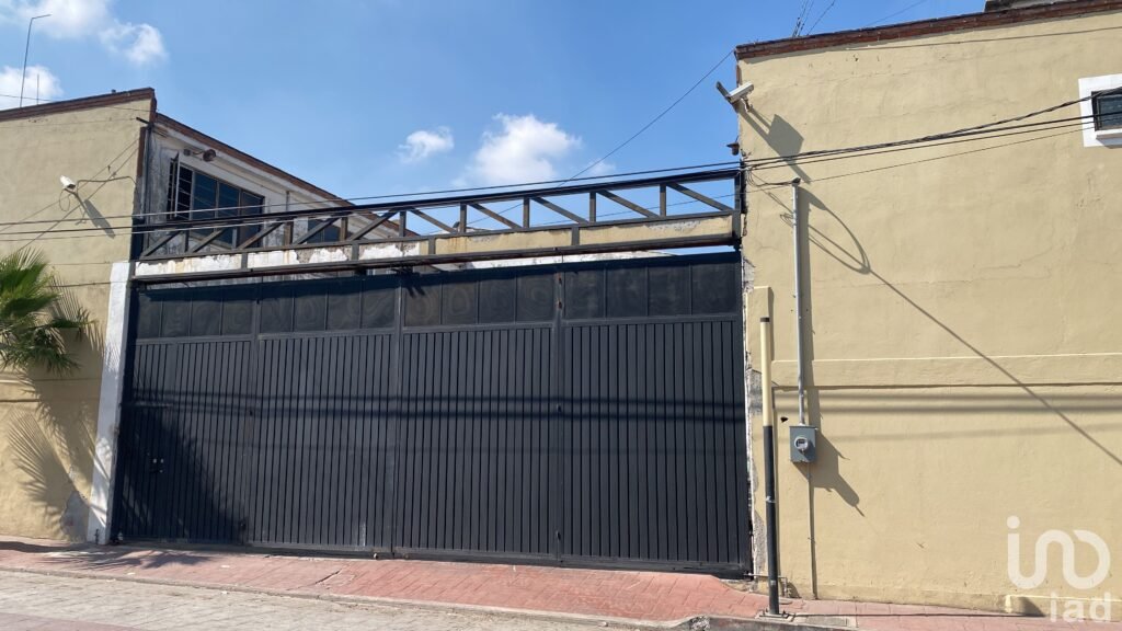 Renta bodega Tecamac, centro. Excelente estado, área y ubicación