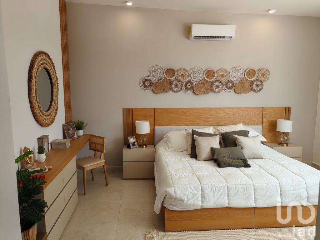 CASA EN VENTA CON AMENIDADES Y AREAS DE MEDITACION EN LA AV. HUAYACAN, Q.ROO