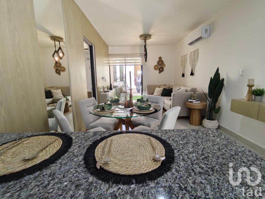 DEPARTAMENTO EN VENTA AMENIDADES Y RODEADO DE NATURALEZA, AV. HUAYACAN, CANCUN, Q.ROO