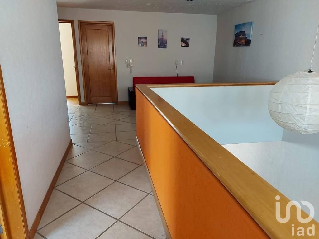 RENTA DE CASA EN FRACC. MIRAVALLE EN ZONA PONIENTE EN CD. DE SAN LUIS POTOSI FRENTE A PLAZA SAN LUIS