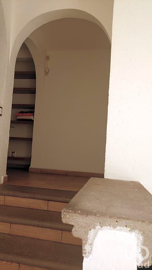 CASA SOLA EN VENTA EN FRACCIONAMIENTO EN ZONA NORTE DE CUERNAVACA PRIVADA ZAMORA COLONIA MARAVILLAS