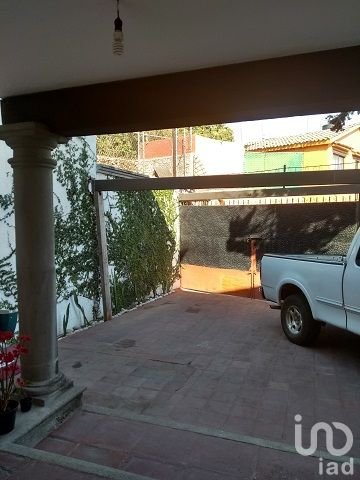 CASA SOLA EN VENTA EN FRACCIONAMIENTO EN ZONA NORTE DE CUERNAVACA PRIVADA ZAMORA COLONIA MARAVILLAS