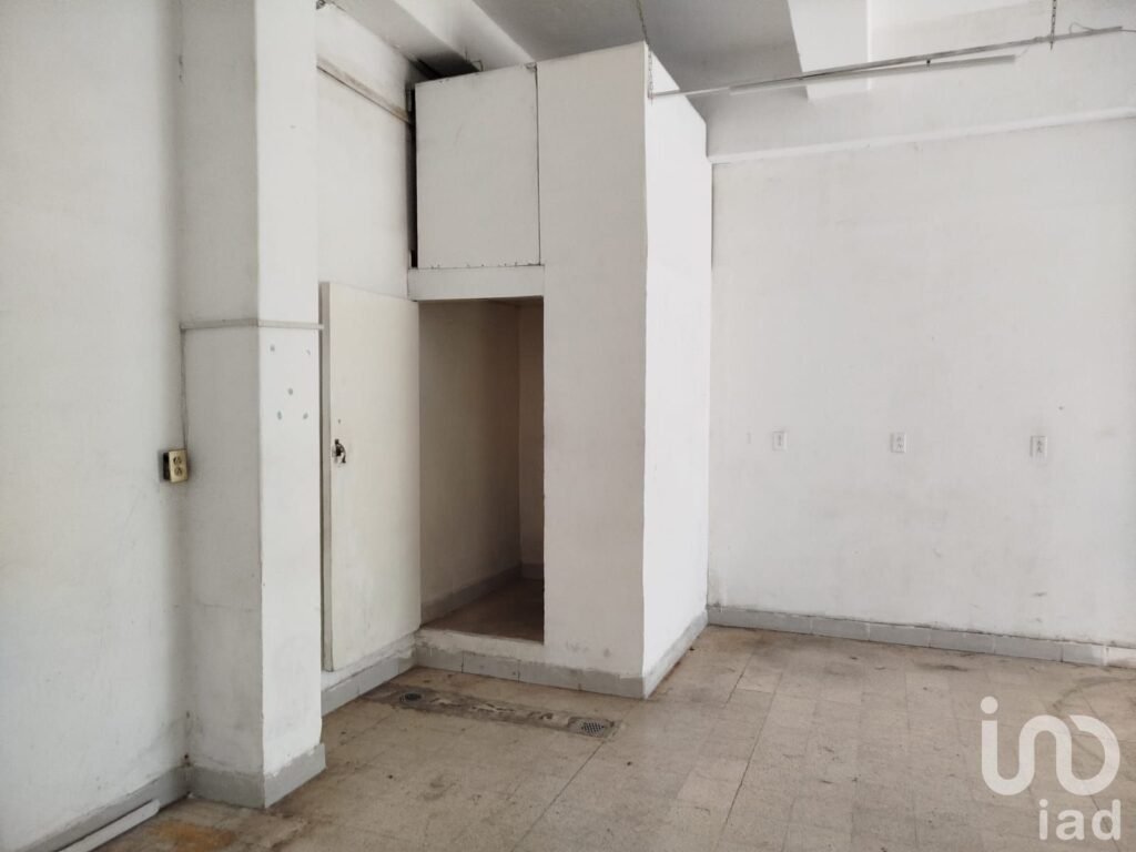 LOCAL EN RENTA, EN TACUBA, MIGUEL HIDALGO, CDMX