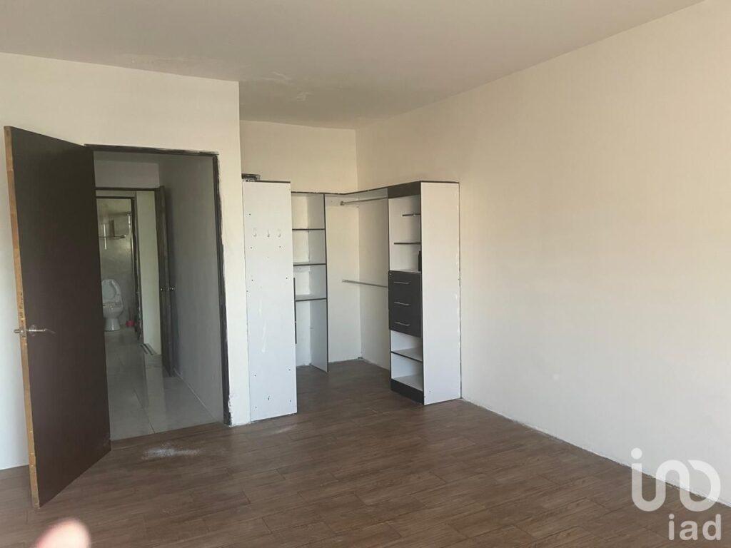 Casa en venta Jardines de Canada Escobedo NL con paneles solares