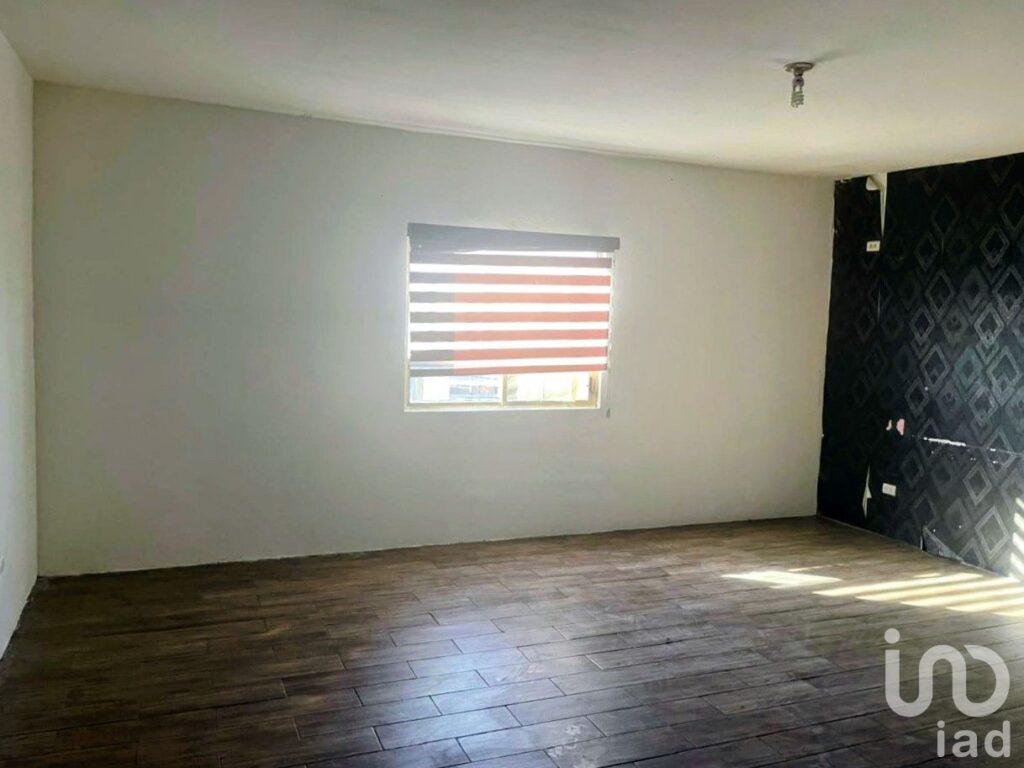 Casa en venta Jardines de Canada Escobedo NL con paneles solares