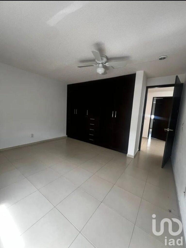 VENTA DE CASA EN JRIQUILLA SANTA FE
