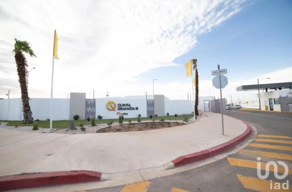 Casa en Venta en Mexicali. Privada Quinta Granada.