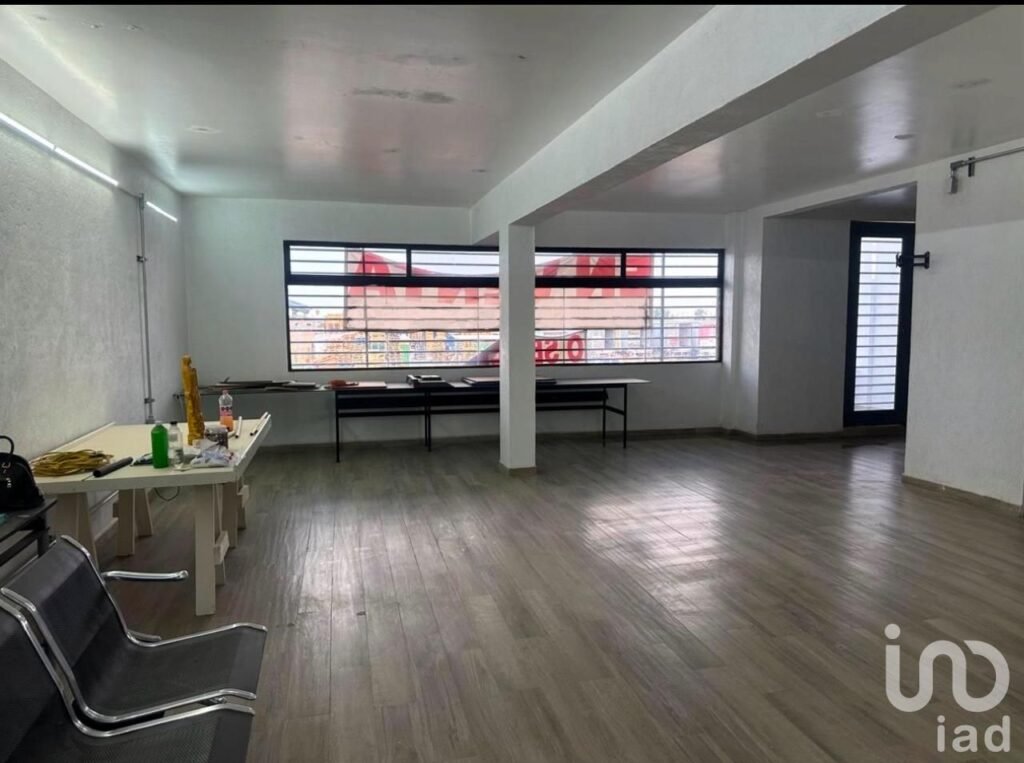 OFICINAS EN VENTA EN AV. SIGLO, XXI , NORTE PONIENTE, EX EJIDO JESUS MARIA, AGUASCALIENTES.