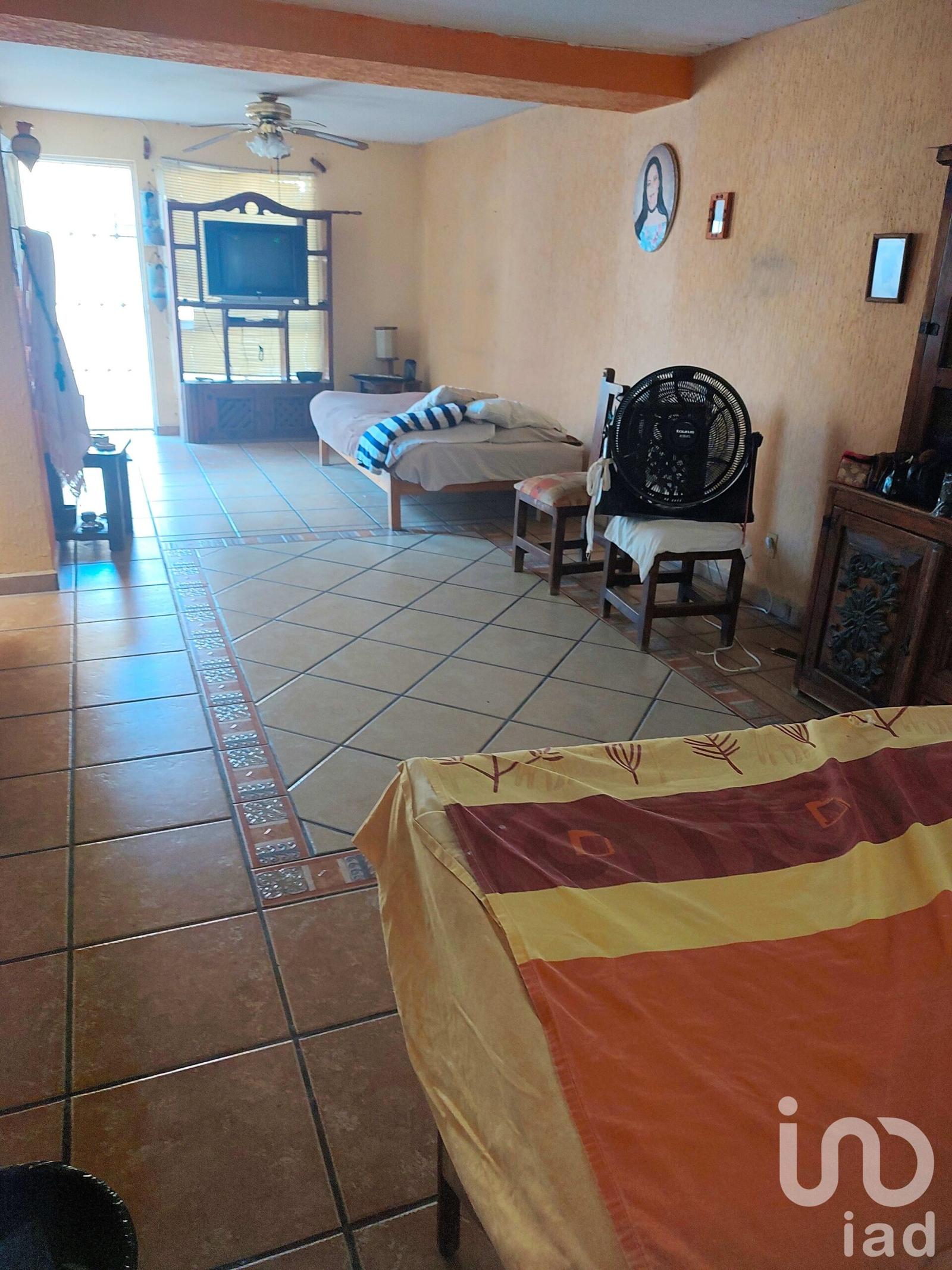 CASA EN CONDOMINIO CON ALBERCA RESIDENCIAL EL ENCANTO EN VILLAS DE XOCHITEPEC EN CHINCONCUAC MORELOS