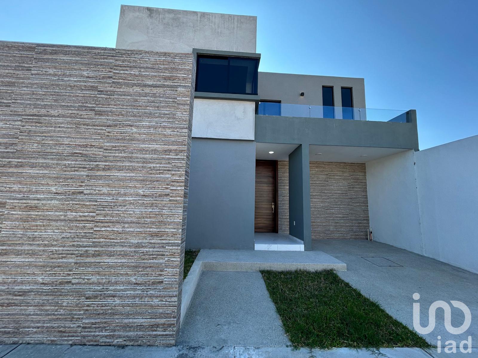 Venta de casa nueva en Fracc. Real de Comala