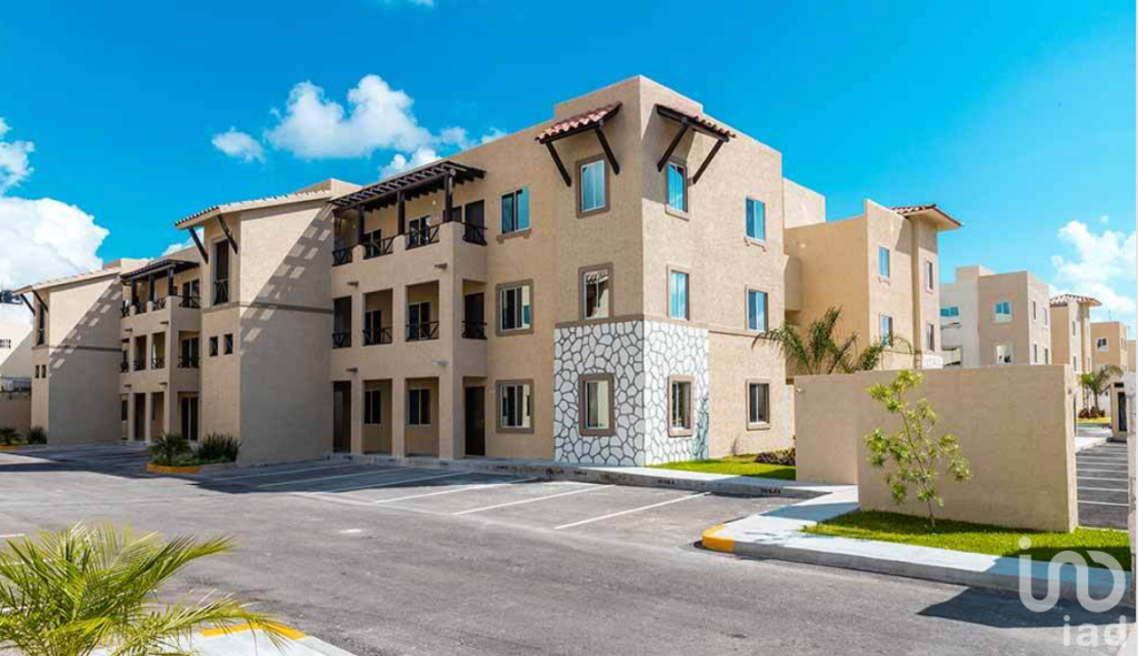 Departamento en venta en Playa del Carmen, Real Amalfi, Coto 2, segundo nivel