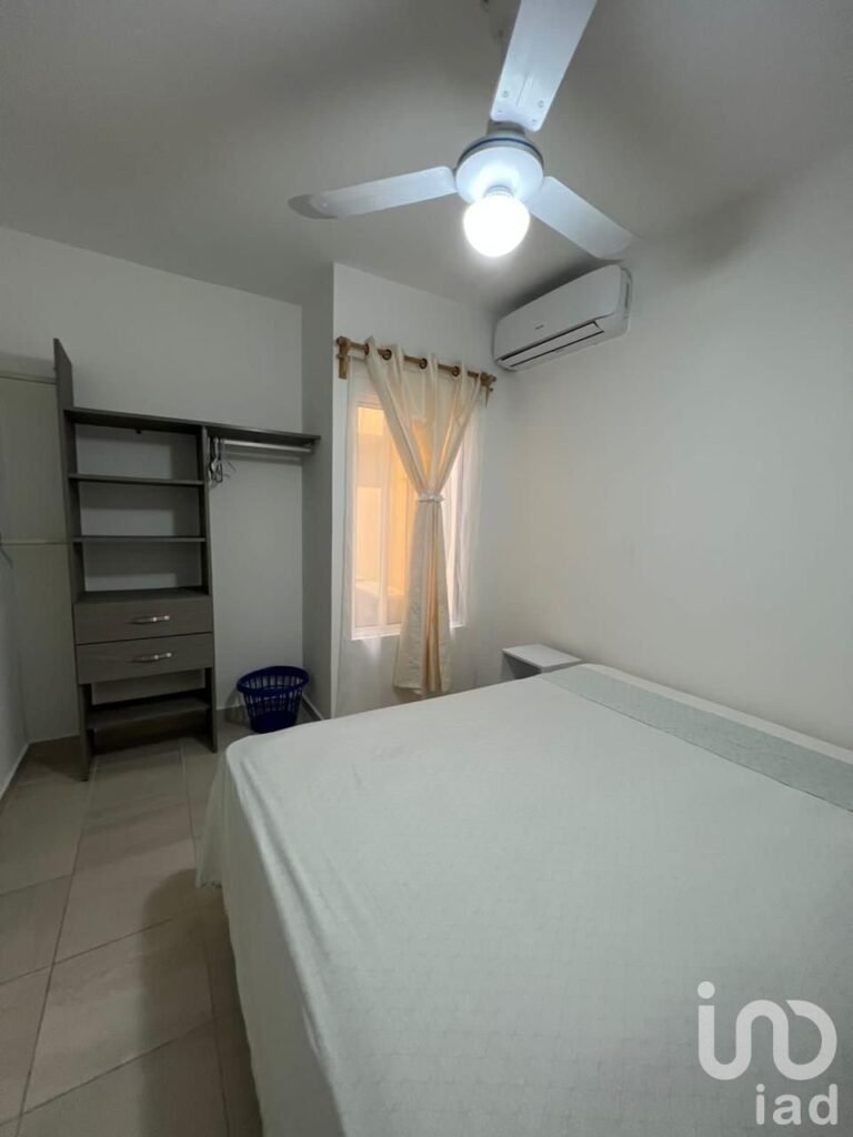 EN VENTA DEPARTAMENTO AMUEBLADO EN 3PLAYA DEL CARMEN