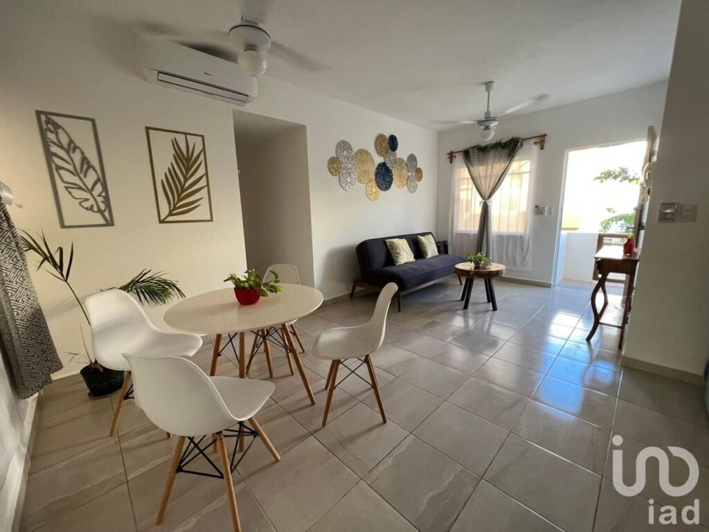 EN VENTA DEPARTAMENTO AMUEBLADO EN 3PLAYA DEL CARMEN