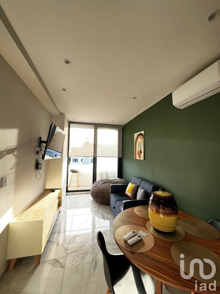 RENTA DEPARTAMENTO EN PLAYA DEL CARMEN A DOS CALLES DE CENTRO MAYA