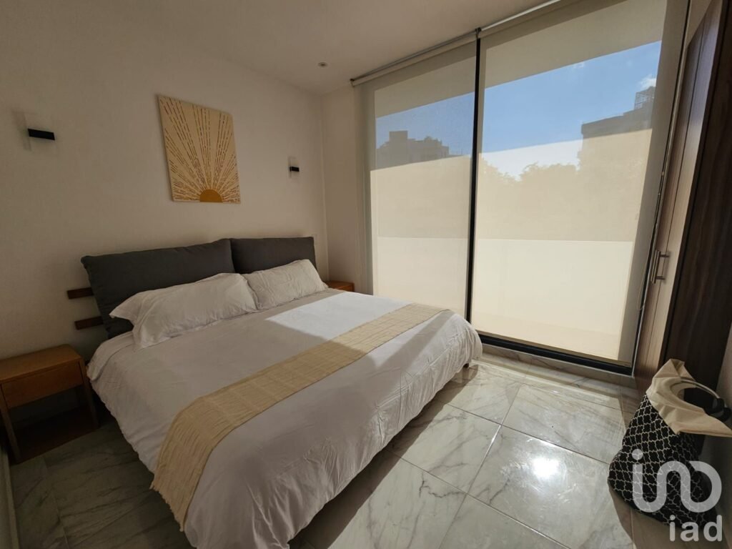 RENTA DEPARTAMENTO EN PLAYA DEL CARMEN A DOS CALLES DE CENTRO MAYA