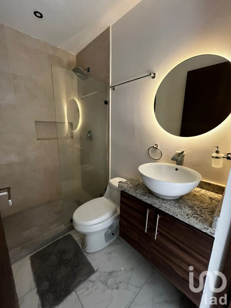 RENTA DEPARTAMENTO EN PLAYA DEL CARMEN A DOS CALLES DE CENTRO MAYA