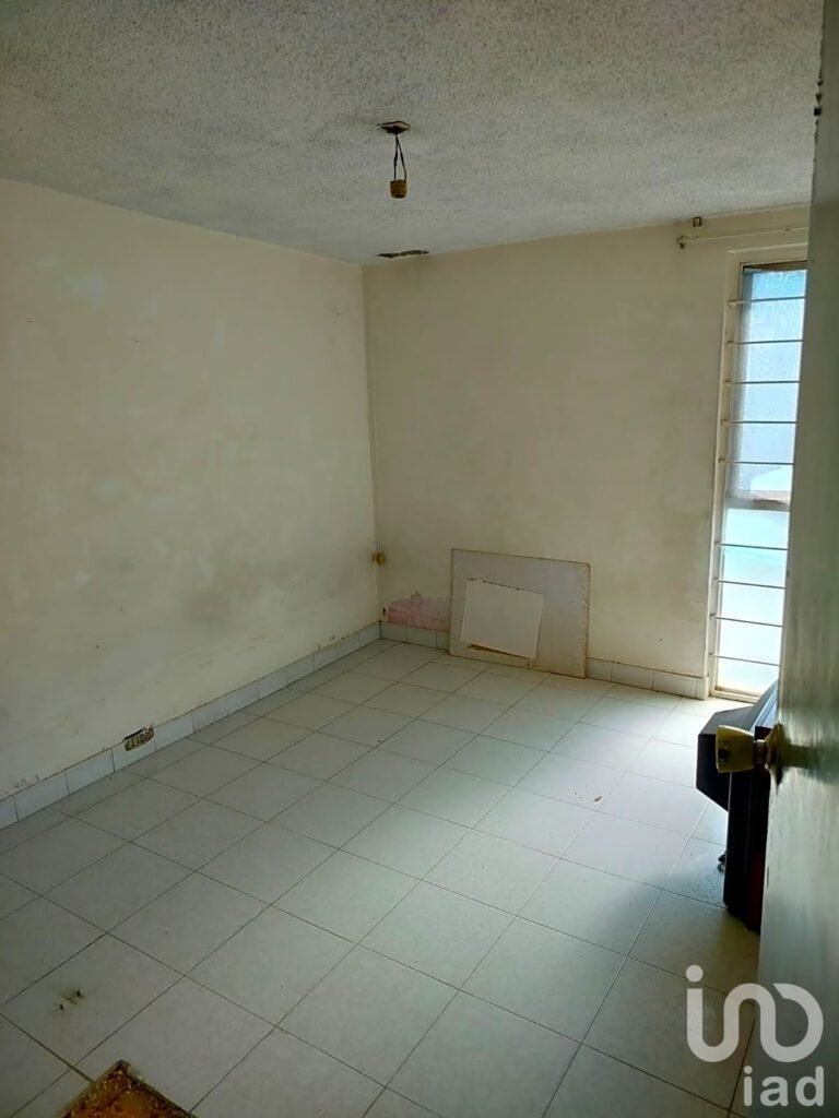 CASA PARA REMODELAR EN CIVAC JIUTEPEC MORELOS