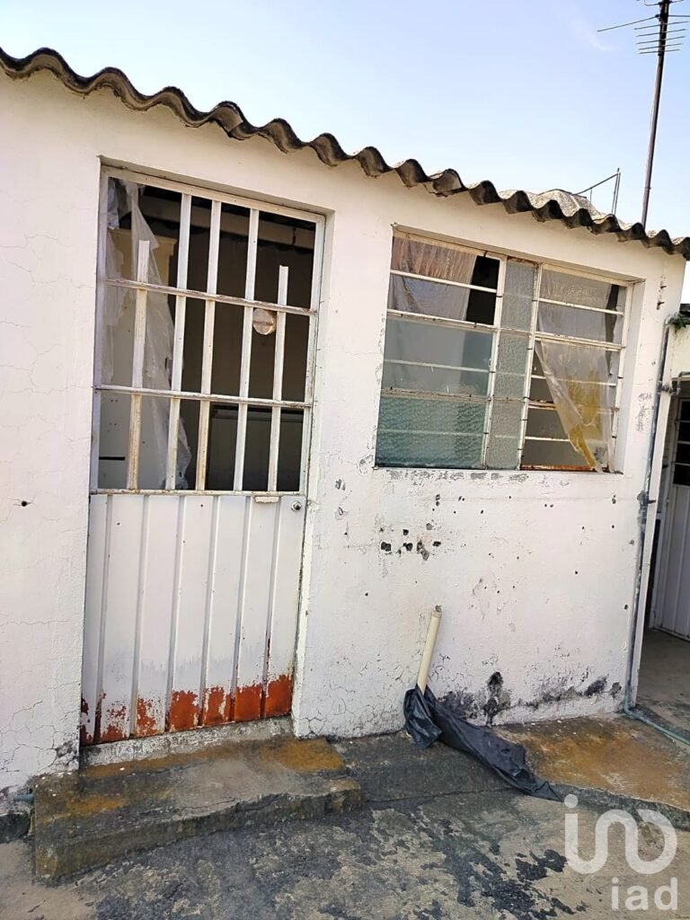 CASA PARA REMODELAR EN CIVAC JIUTEPEC MORELOS