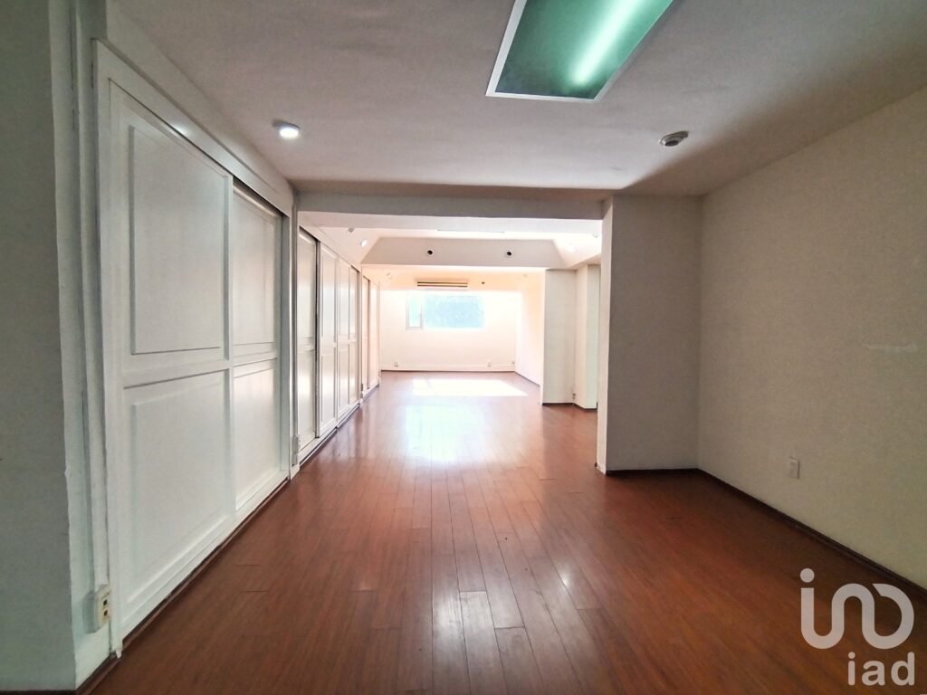 Oficina en Renta en la colonia Juárez a una cuadra de la Diana en Reforma