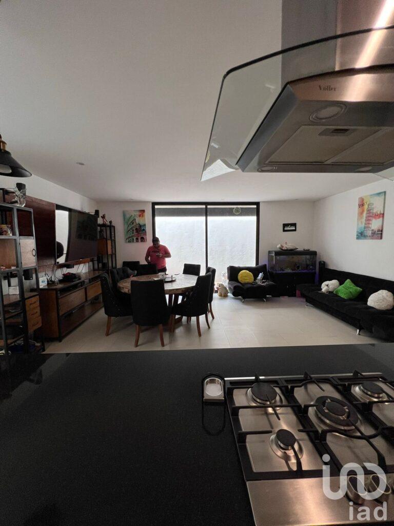 CASA EN VENTA EN ZIBATA QUETETARO