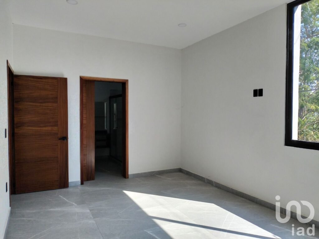 Casa en Venta. 4ta Recámara y Terraza en el 3er Nivel.