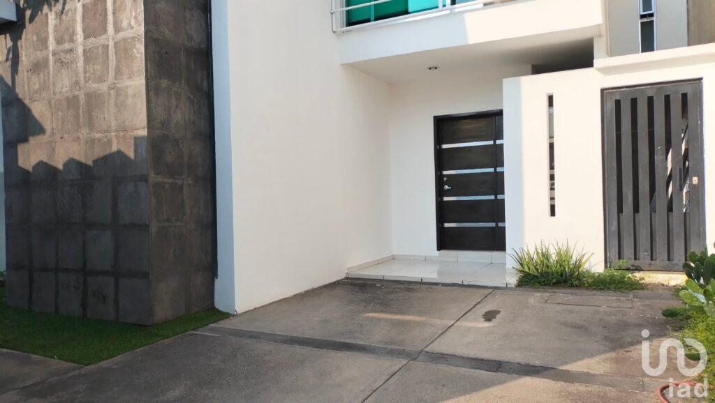 Casa en Venta con facilidades. Las Lagunas al Norte de Villa de Álvarez