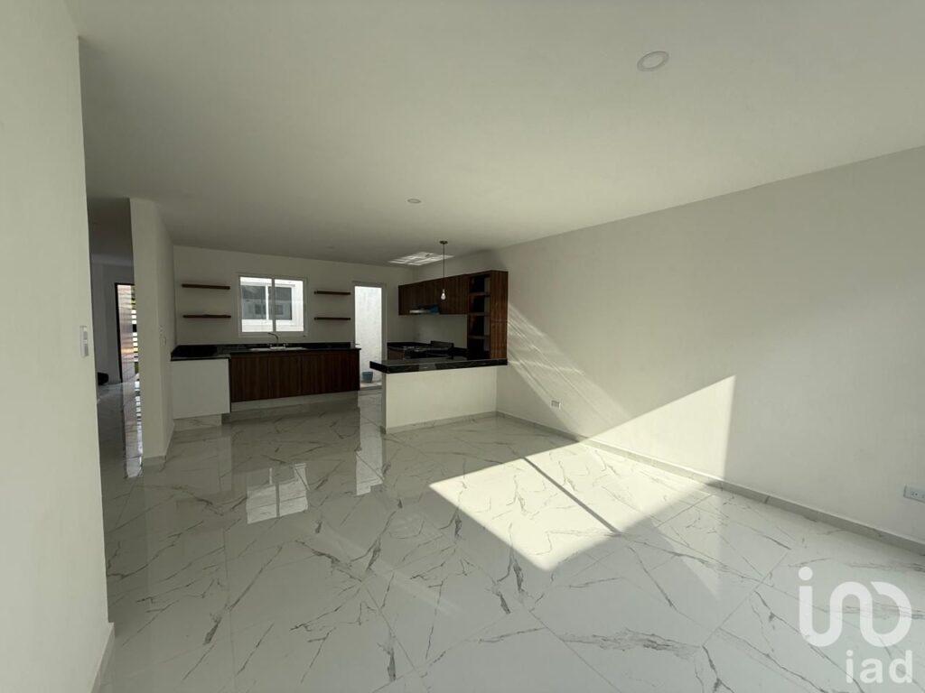 VENTA DE CASA NUEVA EN STA MARIA XIXITLA, CERCA DEL TIANGUIS DE XIXITLA EN SAN PEDRO CHOLULA