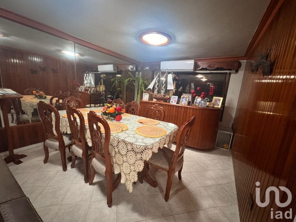 Casa con Alberca en Venta en San Rafael, Veracruz , Ideal para Proyecto Turístico