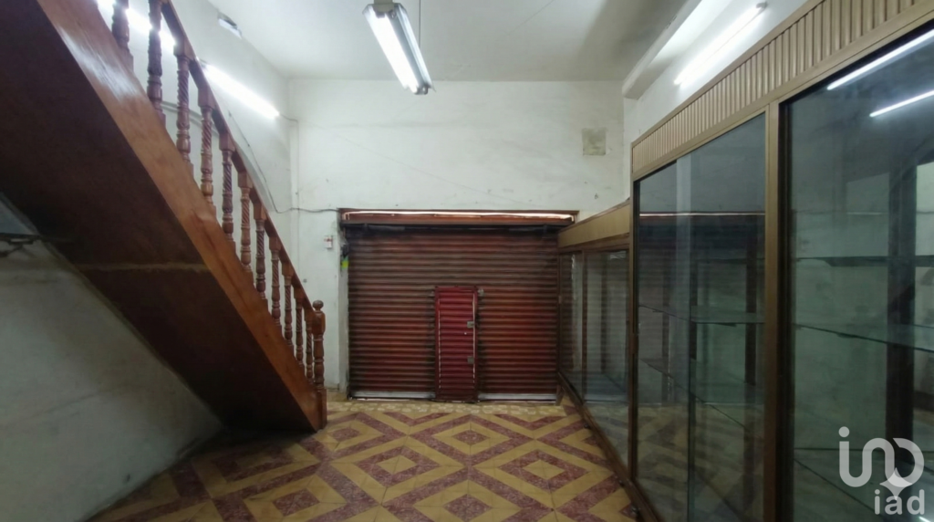 Local Comercial 2 Niveles (90m²) | Zona AAA Salvatierra Centro | Frente a Telcel y Museo