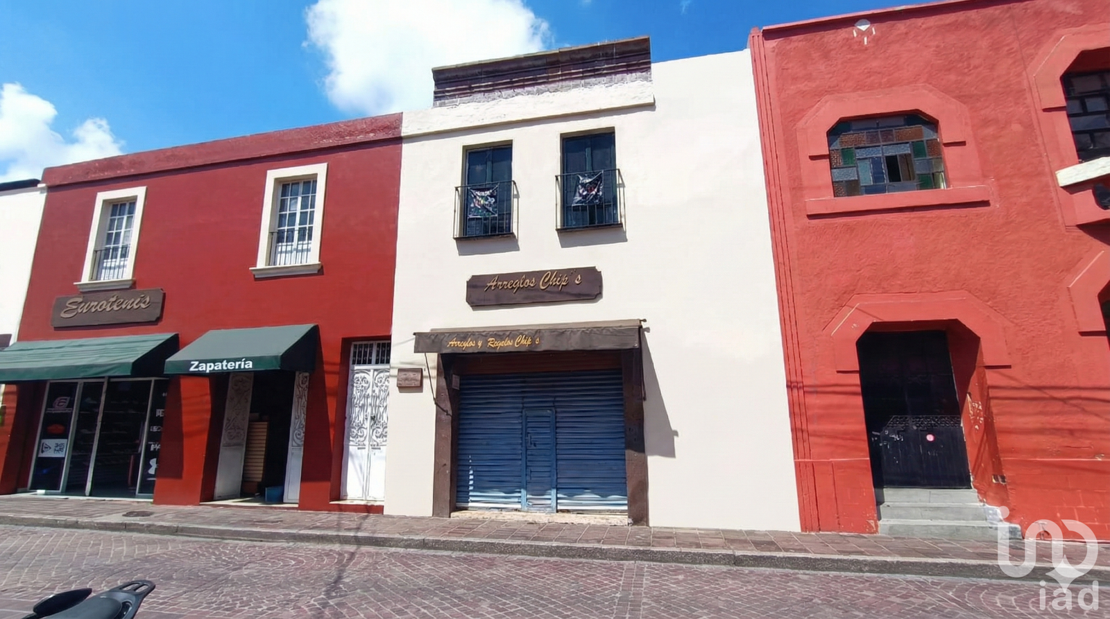 Local Comercial 2 Niveles (90m²) | Zona AAA Salvatierra Centro | Frente a Telcel y Museo