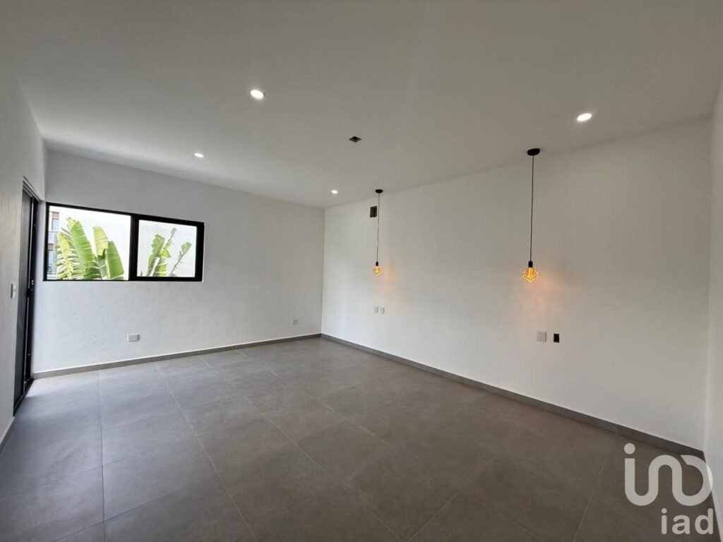 CASA EN VENTA EN RESIDENCIAL ARBOLADA