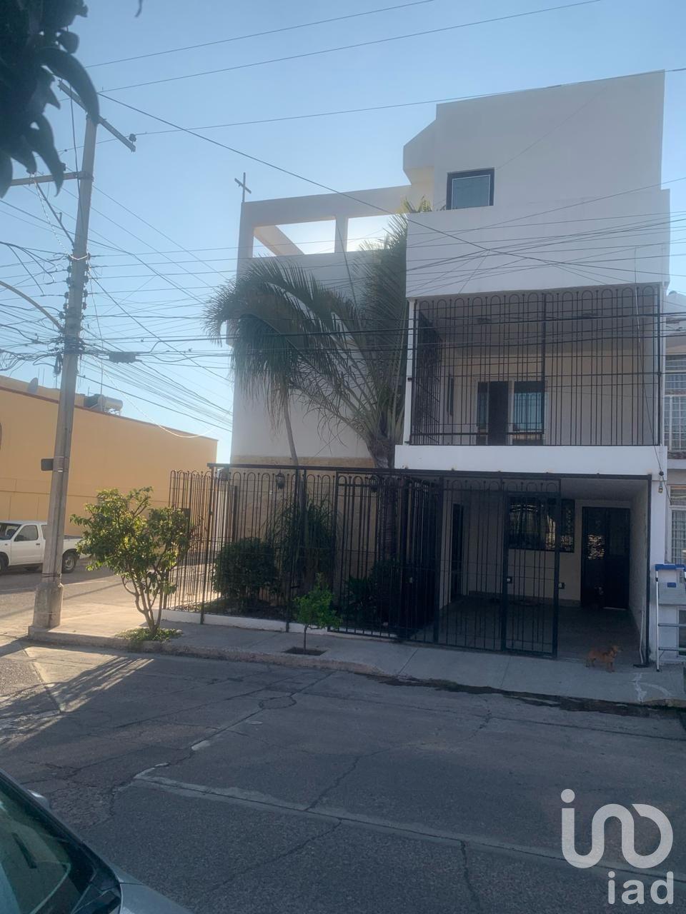 CASA EN VENTA EN FRACC. MODERNO, AGUASCALIENTES, AGS.