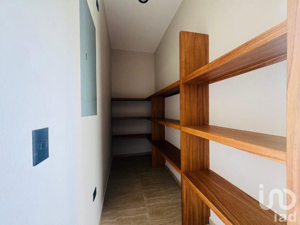 VENTA DE CASA EN RESIDENCIAL LAGOS DEL SOL CANCUN