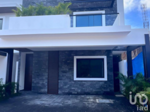 VENTA DE CASA EN RESIDENCIAL RIO CANCUN