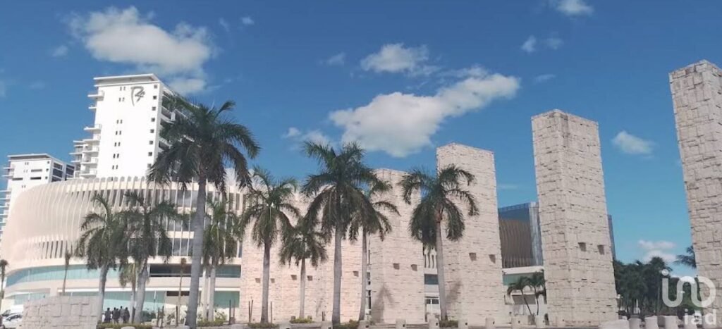 VENTA DE OFICINA EN NIDO PUERTO CANCUN