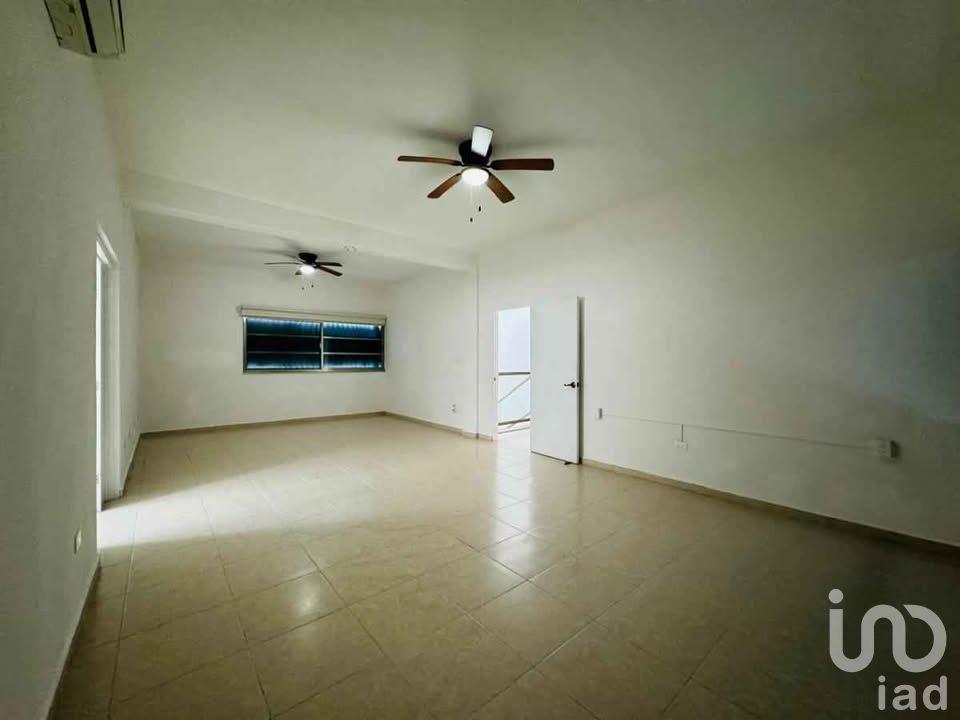 VENTA DE CASA EN RESIDENCIAL VILLA MAGNA EN CANCUN