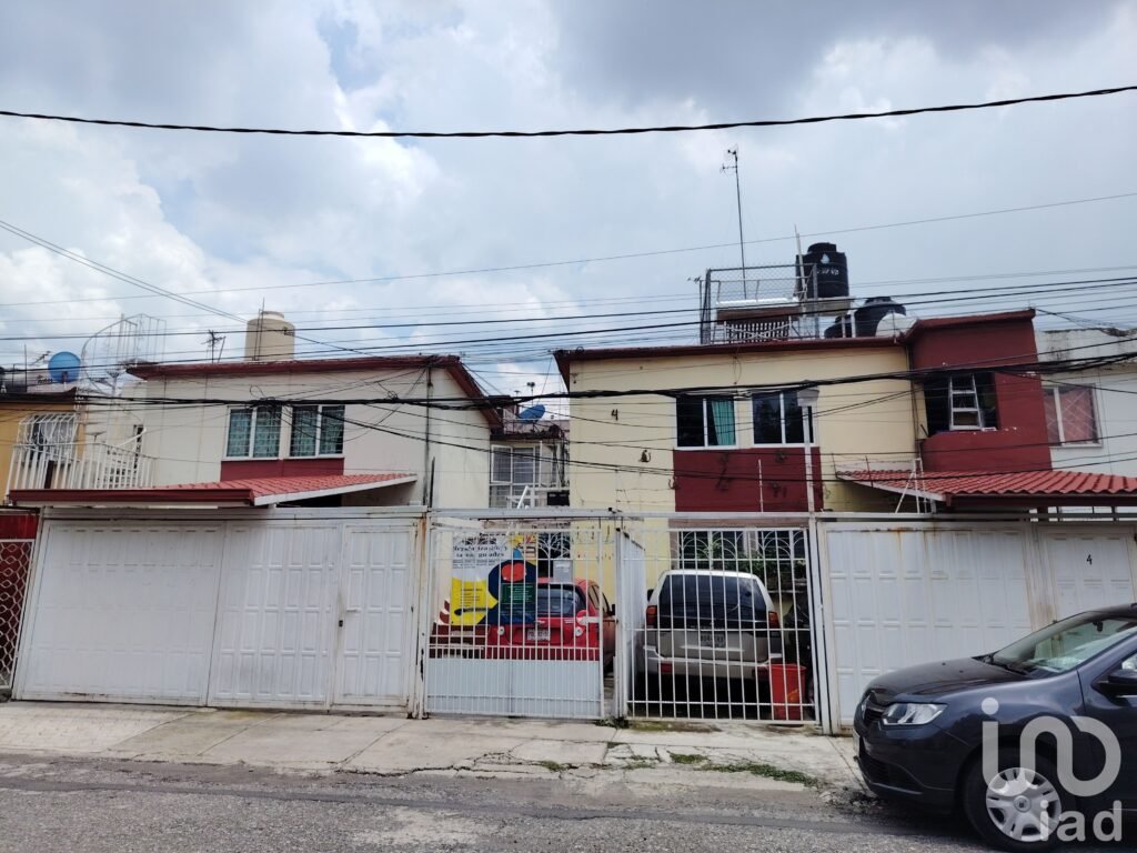 Villas de la Hacienda Vendo Departamento octuplex